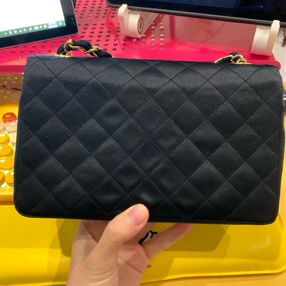 SOLD❌Vintage Chanel satin CC logo mini bag - Picture 4 of 12